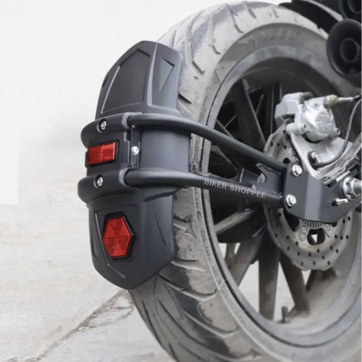 UNIVERSAL REFLECTOR TYRE HUGGER