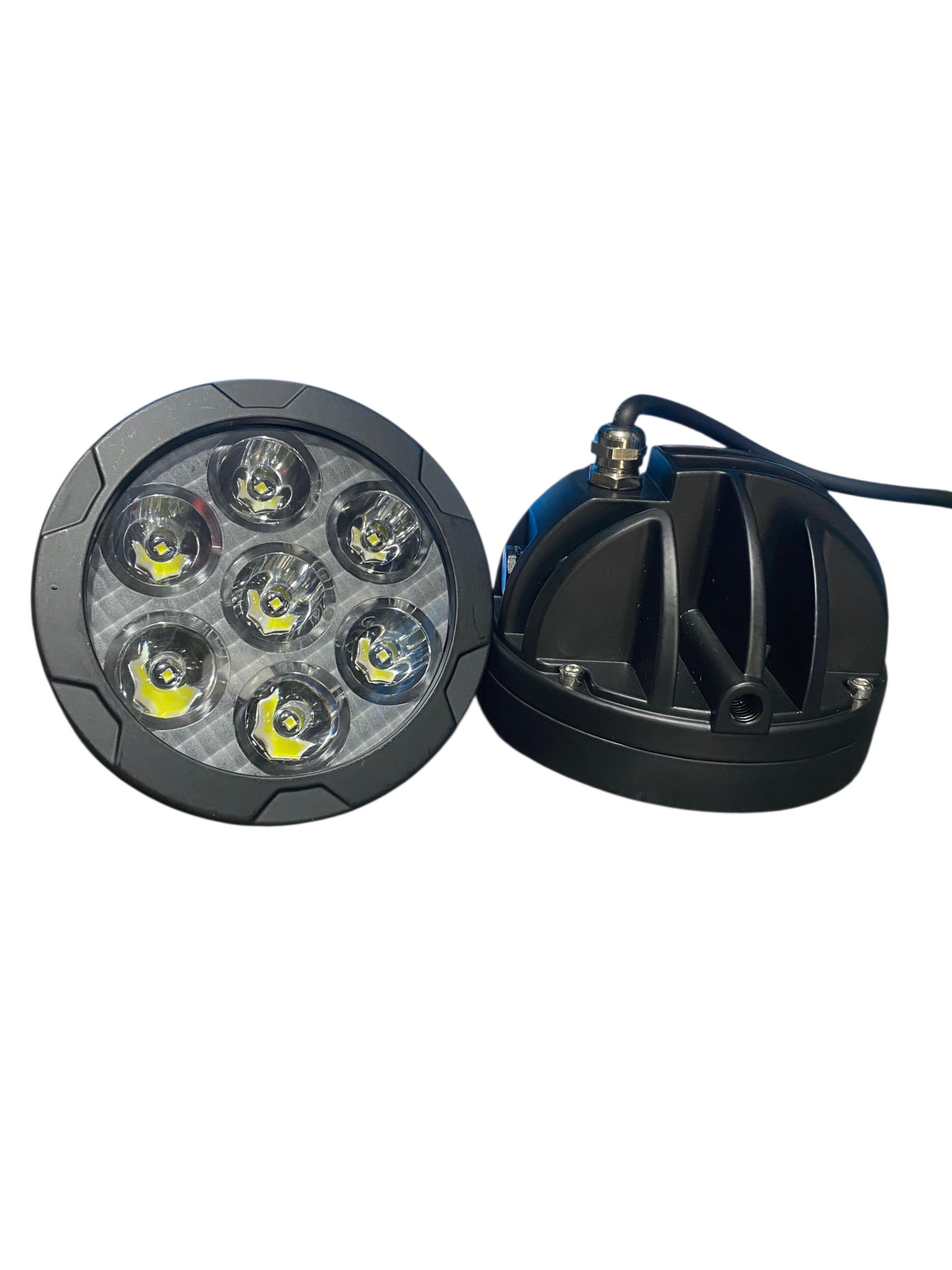 HJG New 7 LED 140W Projector CREE Combo Round Foglight with Yellow Cover 140W 7 LED HJG 140W 5 LED CREE 2 LED Projector 7 LED Foglight Car Accessories Led Headlights Lights Led Fog Lights For Motorcycle Car SUV Lights, Set of 2 with Wiring Harness Kit